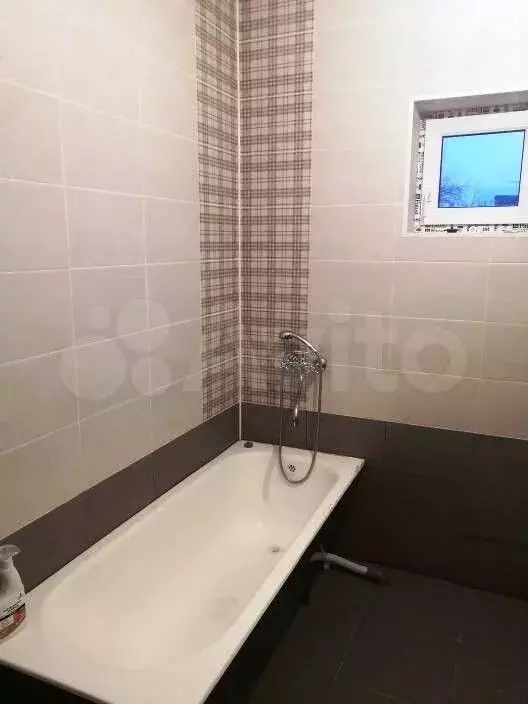 Дом 100 м на участке 6 сот. - Фото 1