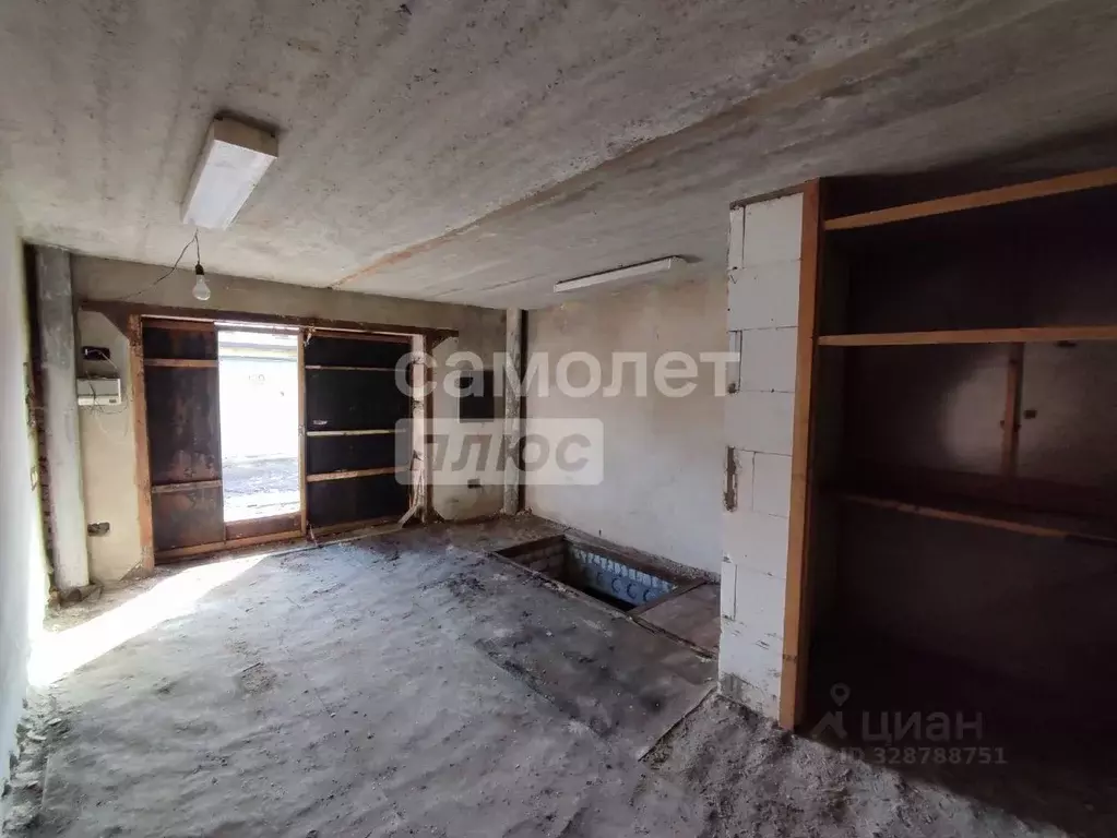 Гараж в Брянская область, Брянский район, Снежское с/пос, пос. ... - Фото 1