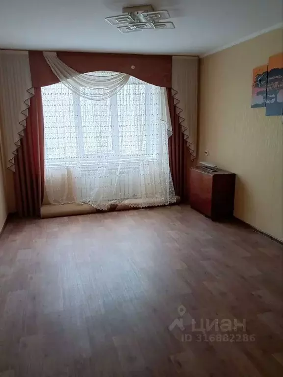 3-к кв. Белгородская область, Старый Оскол Южный мкр, 2к1 (64.0 м) - Фото 1