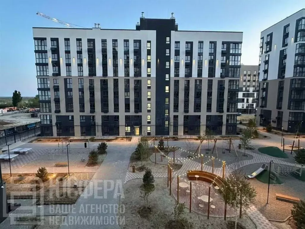 2-к кв. Волгоградская область, Волгоград ул. Тракторостроителей, 21 ... - Фото 1