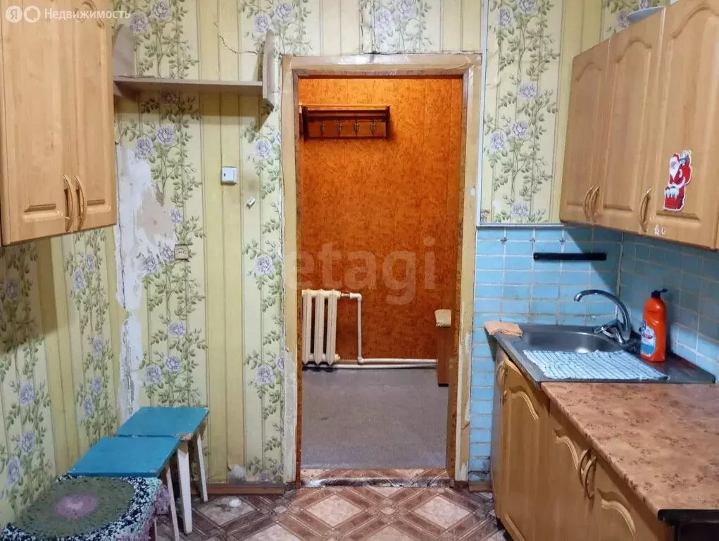 3-комнатная квартира: Любинский, улица Петра Ильичева, 11 (61.8 м) - Фото 1