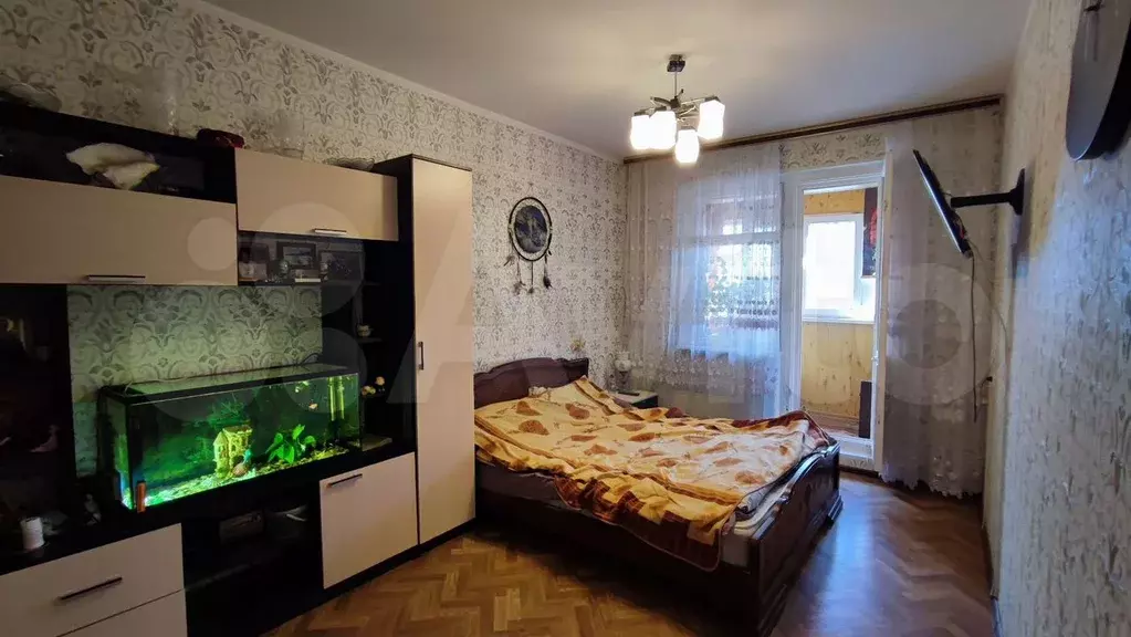 2-к. квартира, 55 м, 8/10 эт. - Фото 0
