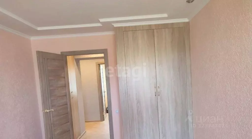 2-к кв. Крым, Сакский район, с. Молочное ул. Школьная (52.9 м) - Фото 1