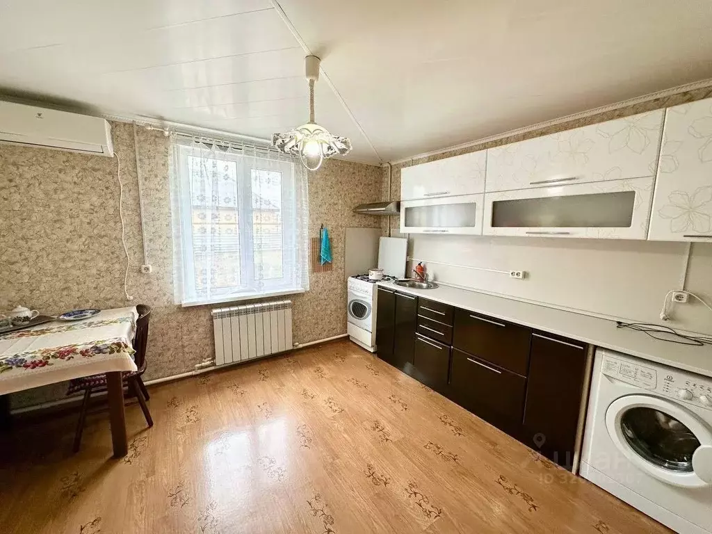 Дом в Оренбургская область, с. Сакмара ул. Дзержинского, 21 (85 м) - Фото 1