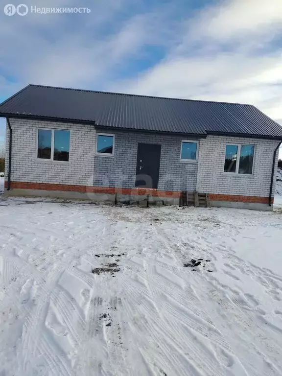 Дом в Успенка, улица 400-летия Села (93 м) - Фото 2