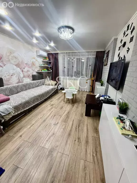 3-комнатная квартира: Ишимбай, улица Чкалова, 24 (60 м) - Фото 2