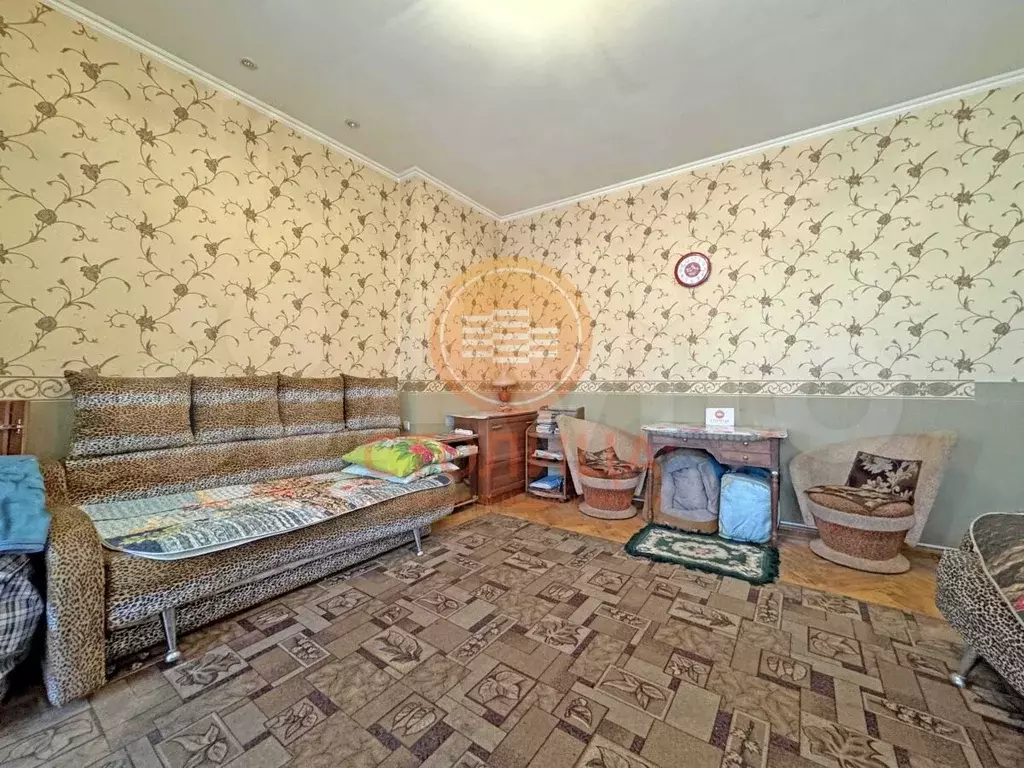 Комната 70 м в 2-к., 6/7 эт. - Фото 0
