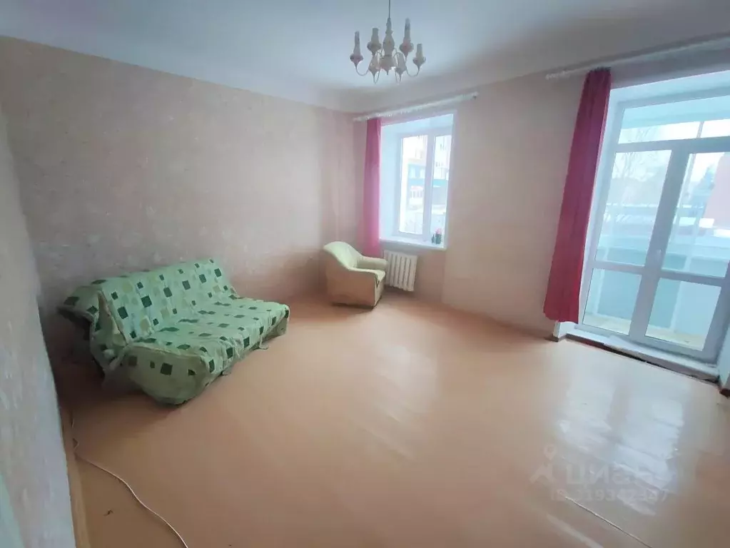 2-к кв. Омская область, Омск ул. 8-я Линия, 172 (50.0 м) - Фото 0