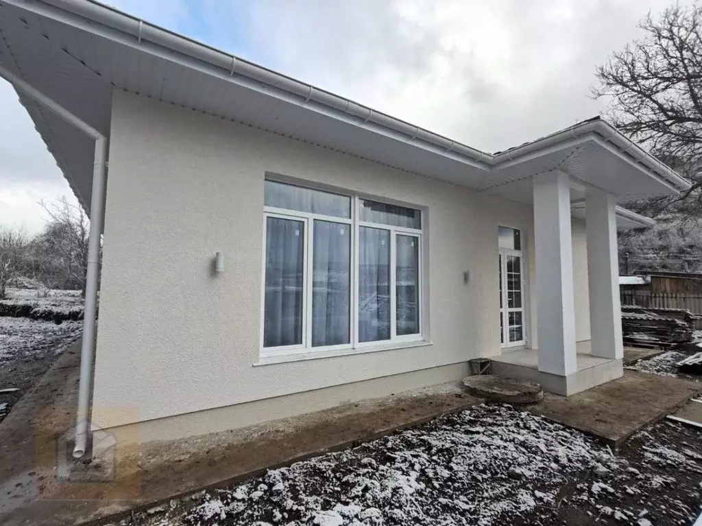 Дом в Крым, Симферопольский район, Добровское с/пос, с. Андрусово  ... - Фото 1