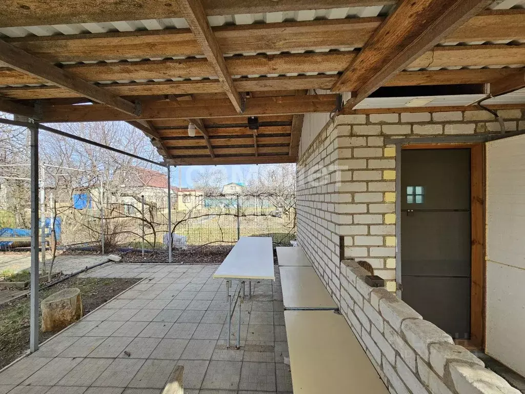 Дом в Волгоградская область, Волгоград Янтарь СНТ, ул. 8-я (25 м) - Фото 0