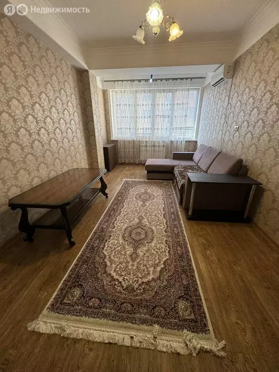 1-комнатная квартира: Дербент, улица Сальмана, 100Б (40 м) - Фото 1