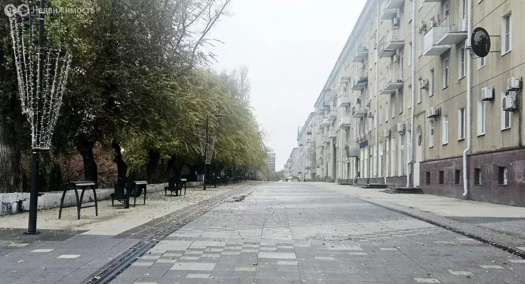 3-комнатная квартира: Саратов, улица имени Н.Г. Чернышевского, 170/176 ... - Фото 1