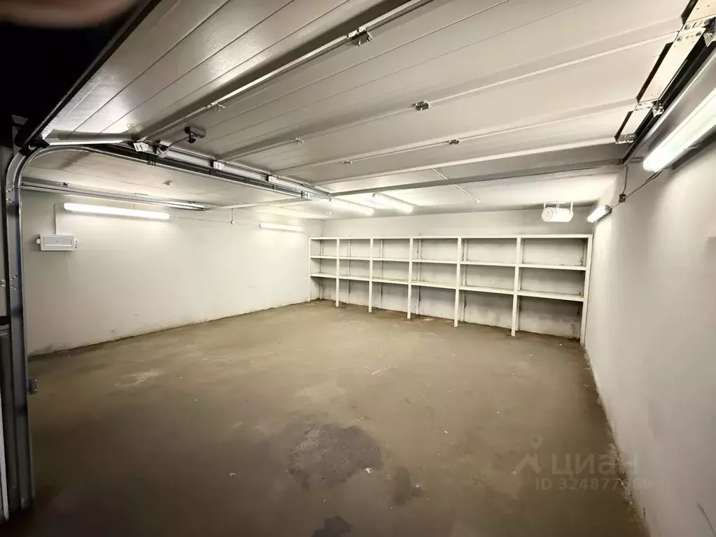 Гараж в Свердловская область, Екатеринбург ул. Белинского, 86 (36 м) - Фото 1