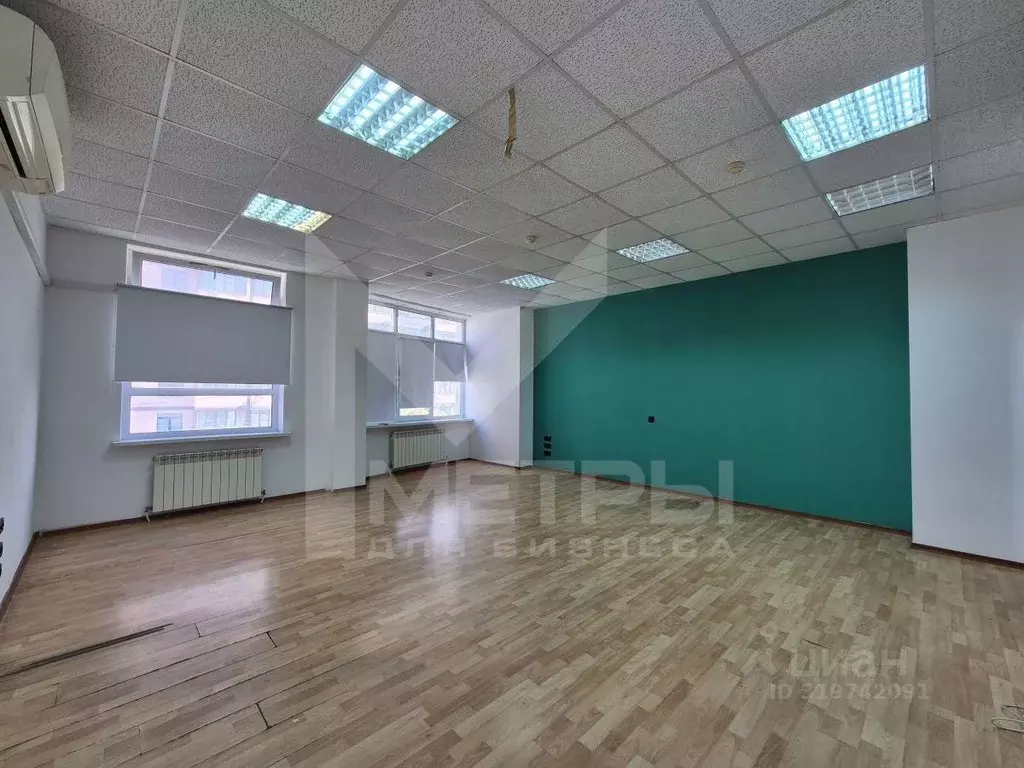 Офис в Краснодарский край, Краснодар ул. Шоссе Нефтяников, 37/3 (228 ... - Фото 1