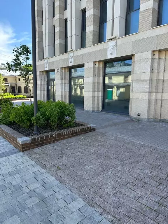 Помещение свободного назначения в Санкт-Петербург наб. Обводного ... - Фото 1