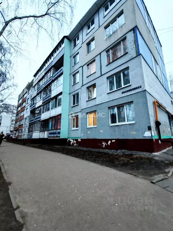2-к кв. Брянская область, Брянск ул. Ромашина, 33 (52.0 м) - Фото 2