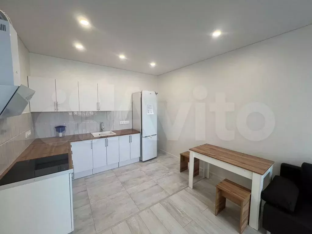 2-к. квартира, 70 м, 7/24 эт. - Фото 1