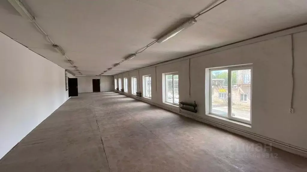 Помещение свободного назначения в Новгородская область, Великий ... - Фото 1