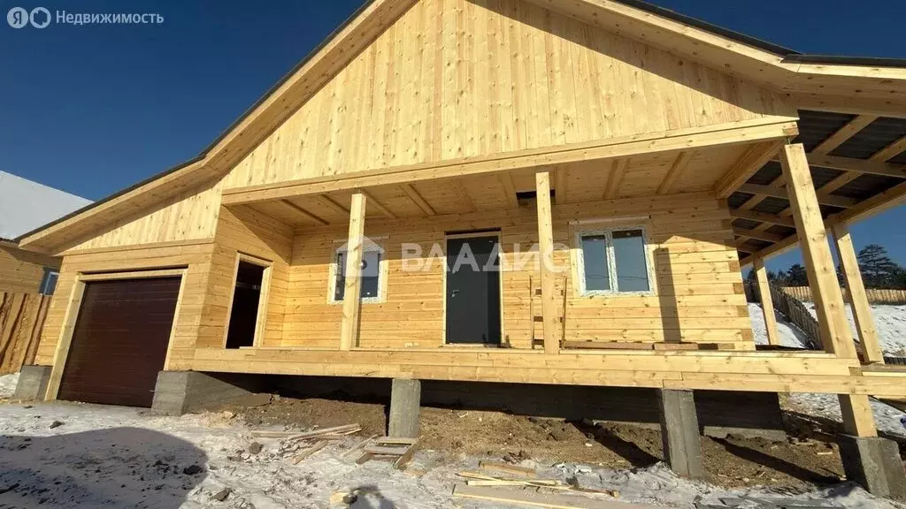 Дом в село Нижний Саянтуй, ДНТ Багульник, 3-й квартал, 605 (190 м) - Фото 1