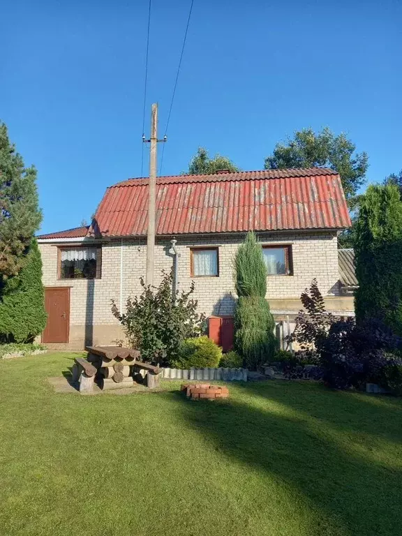 Дом в Ленинградская область, Лужский район, Ретюнское с/пос, д. Парищи ... - Фото 1