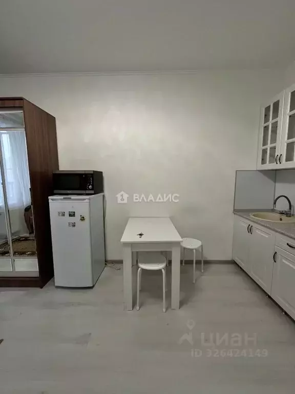 Студия Санкт-Петербург ул. Верхне-Каменская, 11к1 (25.0 м) - Фото 1