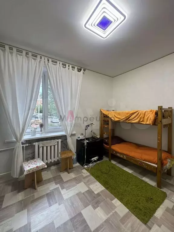 Комната 11 м в 1-к., 1/4 эт. - Фото 1