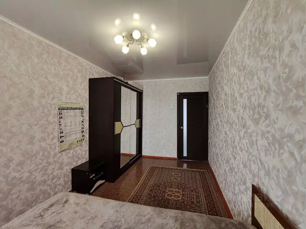 3-к кв. Башкортостан, Ишимбай Зеленая ул., 15 (68.4 м) - Фото 0