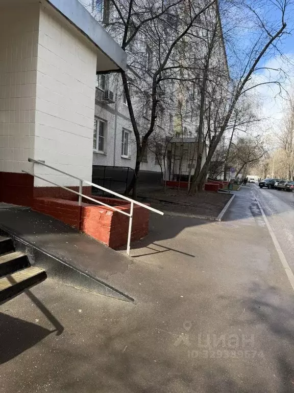 Комната Москва Ясеневая ул., 31К2 (12.1 м) - Фото 1