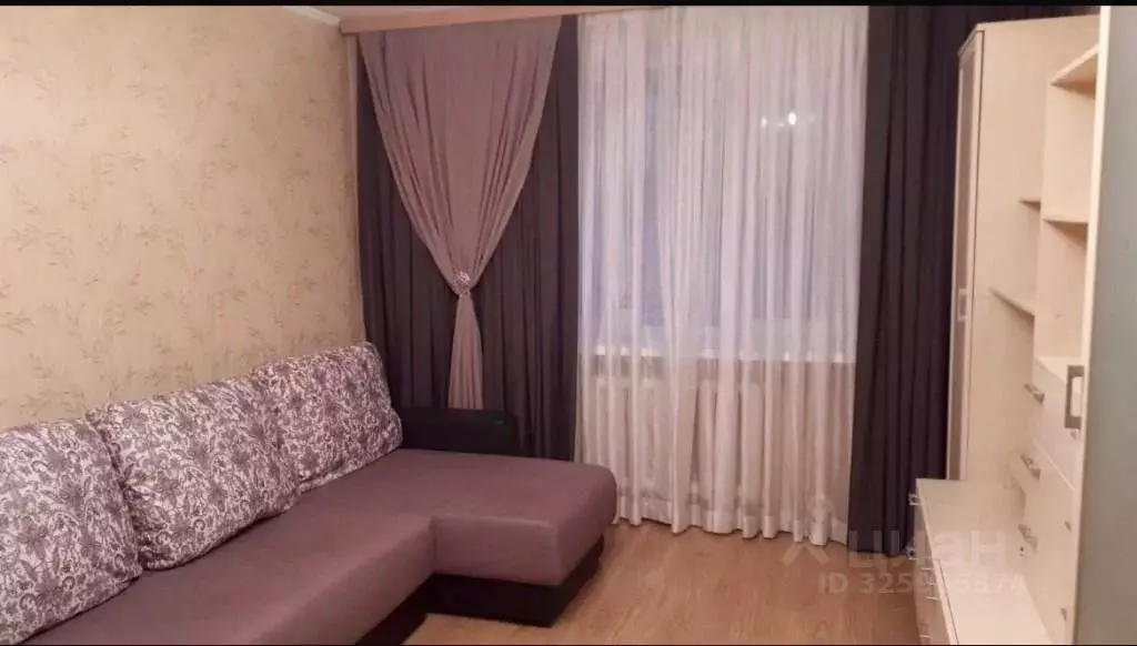 2-к кв. Крым, Симферополь ул. Молодых Подпольщиков, 8 (53.2 м) - Фото 1