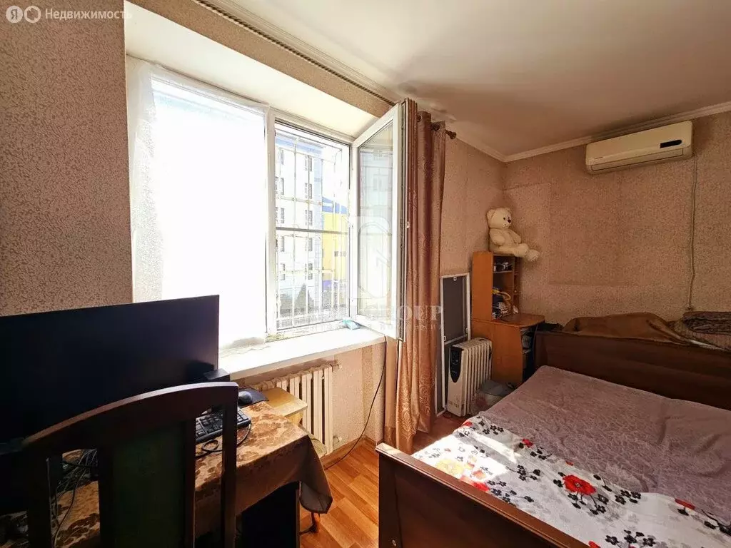 2-комнатная квартира: Махачкала, улица Джамалутдина Атаева, 6 (54 м) - Фото 1