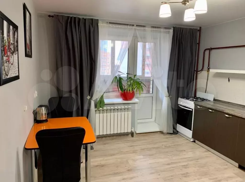 1-к. квартира, 40 м, 7/9 эт. - Фото 1