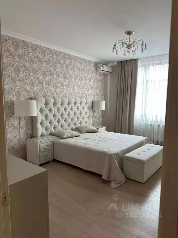 3-к кв. Татарстан, Казань ул. Кави Наджми, 22А (86.0 м) - Фото 0