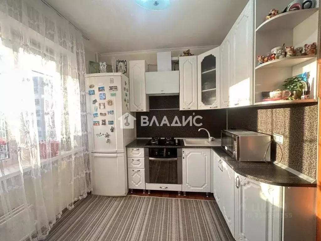 2-к кв. Татарстан, Нижнекамск ул. Баки Урманче, 3 (47.9 м) - Фото 1