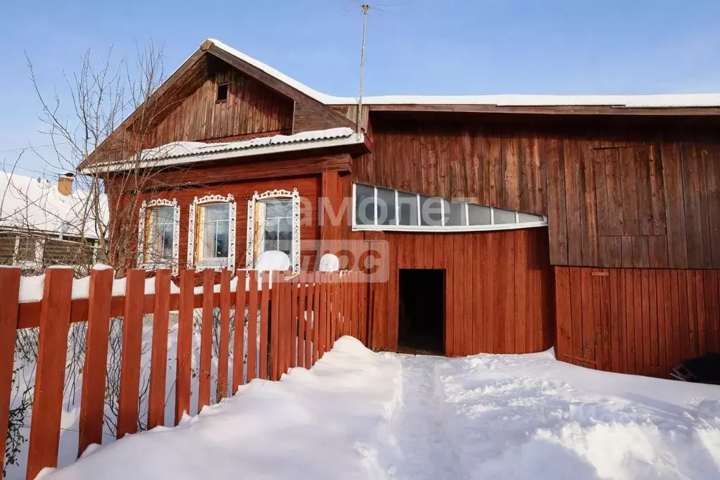 Дом в Челябинская область, Верхний Уфалей ул. Бурденко (49 м) - Фото 1