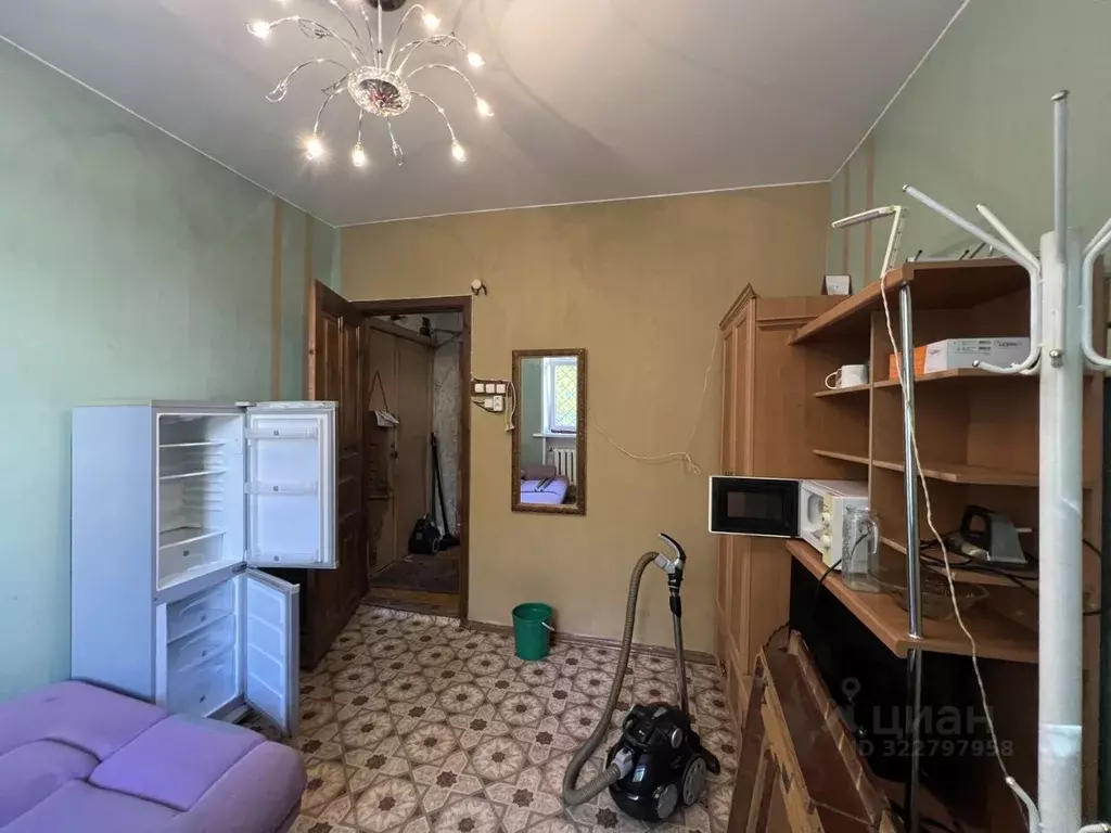 Комната Псковская область, Псков ул. Максима Горького, 15 (13.2 м) - Фото 0