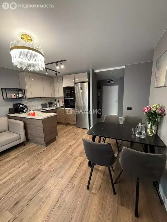 3-комнатная квартира: Москва, Очаковское шоссе, 5к6 (70.8 м) - Фото 1