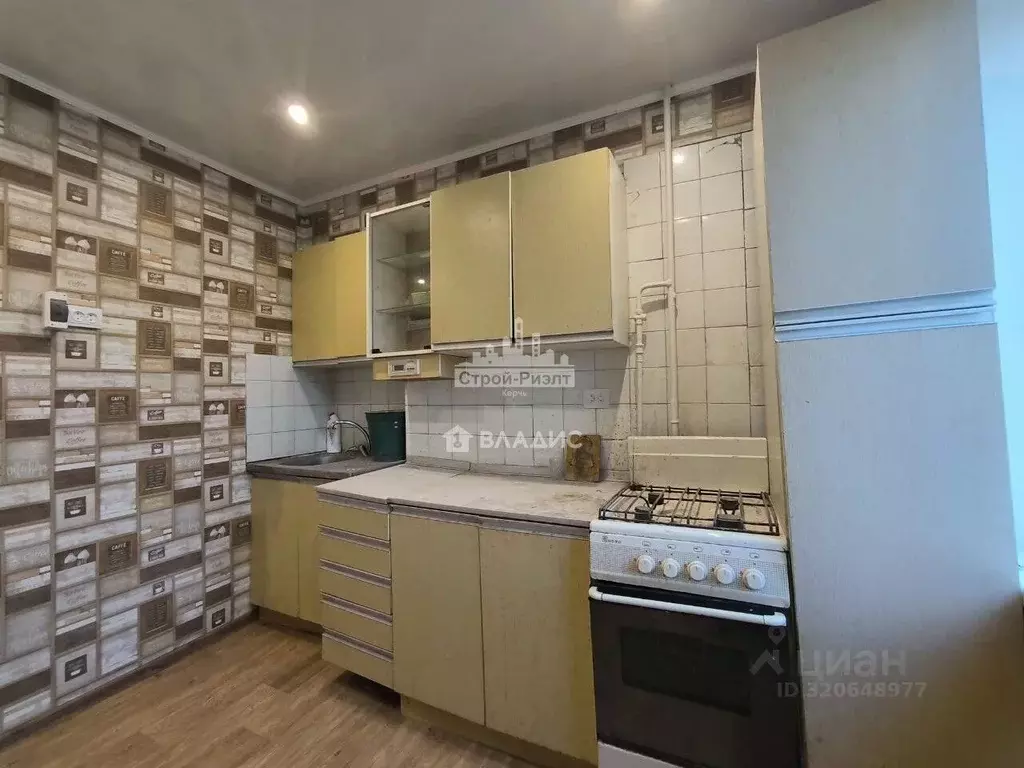 2-к кв. Крым, Керчь ул. Фурманова, 17/27 (43.9 м) - Фото 1