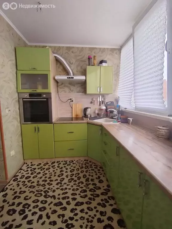 3-комнатная квартира: Чебаркуль, улица 8 Марта, 9 (75.01 м) - Фото 1