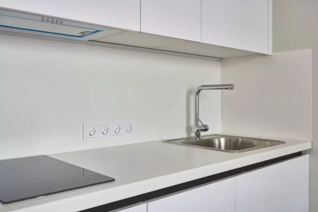 Студия Липецкая область, Липецк ул. М.И. Неделина, 4Д (27.0 м) - Фото 1