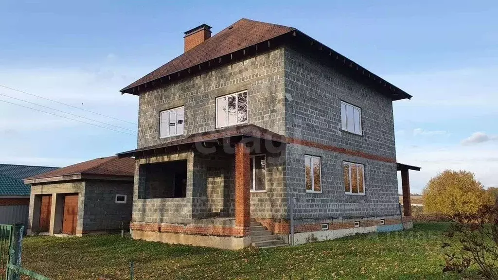 Дом в Московская область, Волоколамск Московская ул., 5 (306 м) - Фото 1