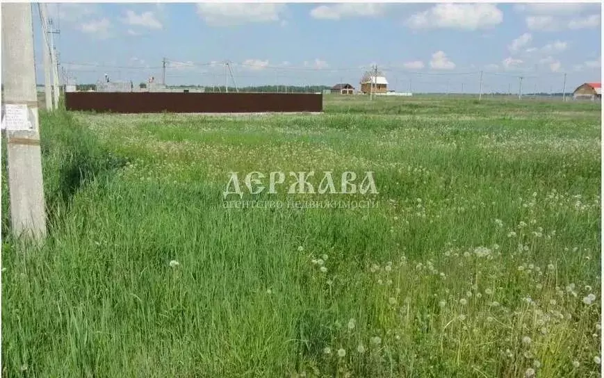 Участок в Белгородская область, Старый Оскол ул. Первоцветная (15.0 ... - Фото 1