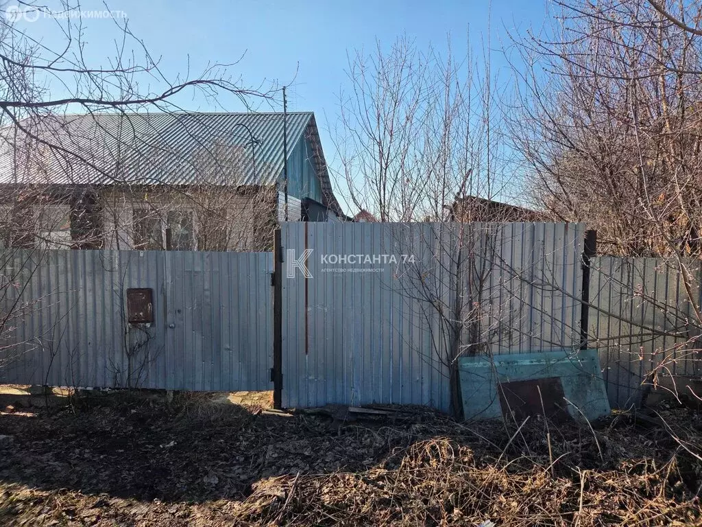 Дом в Чебаркуль, Комсомольская улица (30 м) - Фото 1