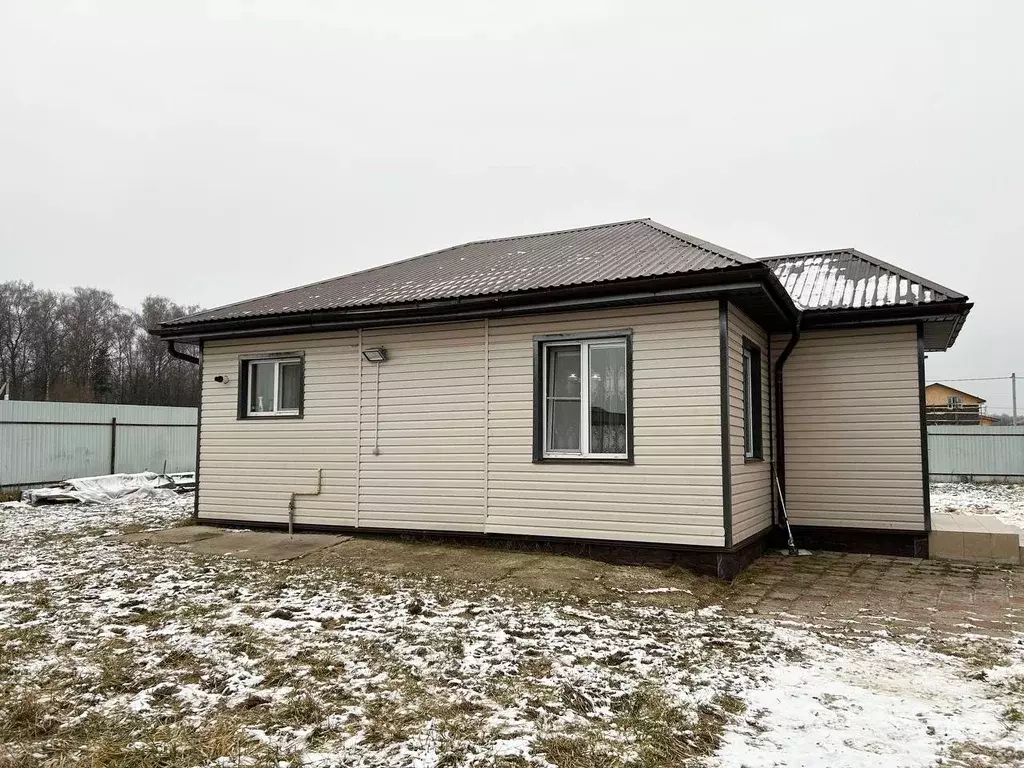 Дом в Московская область, Чехов муниципальный округ, д. Сенино ул. ... - Фото 1