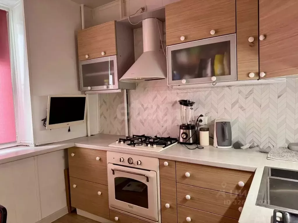 2-к кв. Белгородская область, Белгород бул. Строителей, 45а (51.1 м) - Фото 2