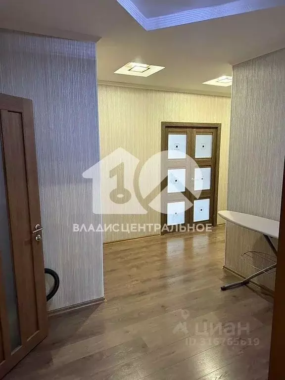 3-к кв. Новосибирская область, Бердск ул. Олега Кошевого, 6 (90.2 м) - Фото 0