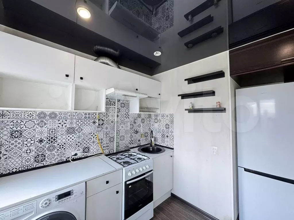1-к. квартира, 32 м, 7/9 эт. - Фото 0