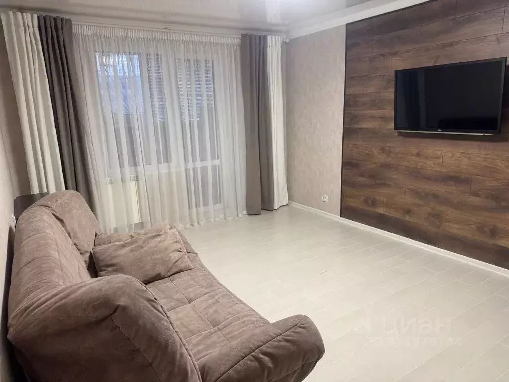 2-к кв. Татарстан, Нижнекамск просп. Химиков, 17 (47.0 м) - Фото 1