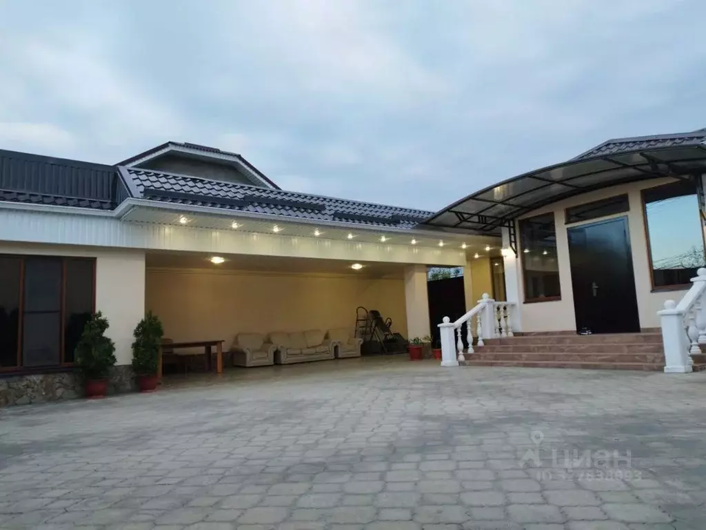 Дом в Кабардино-Балкария, Нальчик городской округ, с. Белая Речка ул. ... - Фото 1