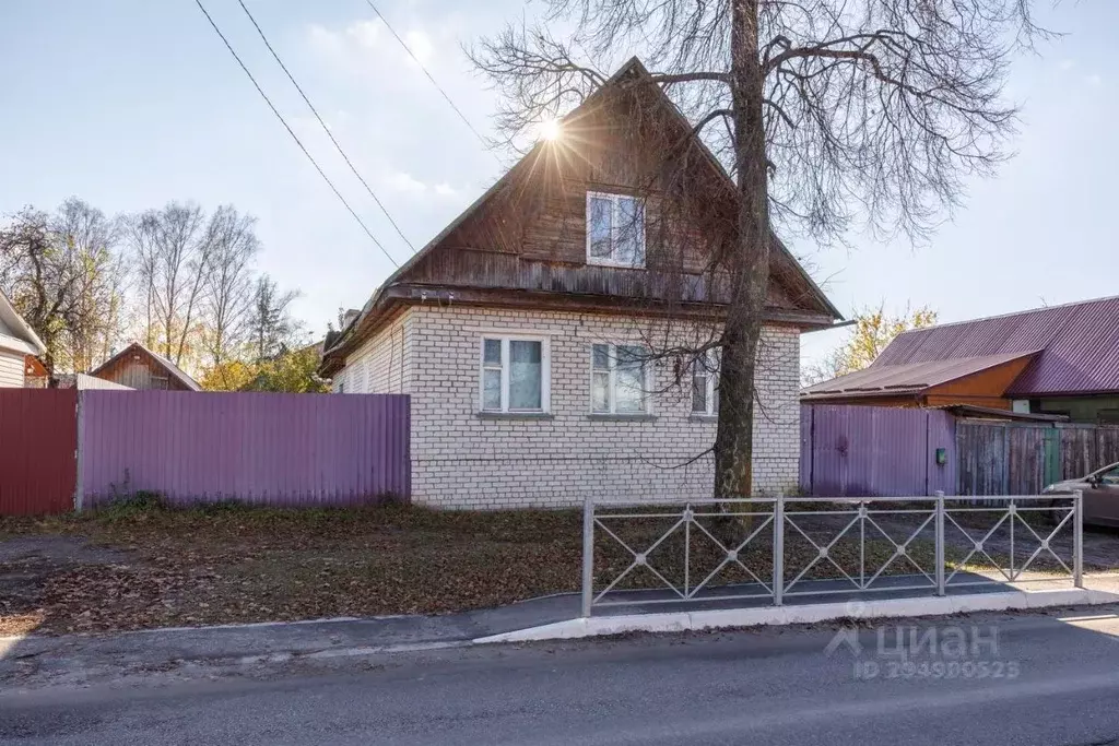 Дом в Брянская область, Карачев ул. 50 лет Октября (145 м) - Фото 1