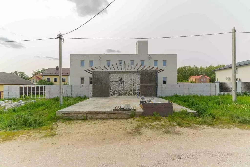 Дом в село Сновицы, Московская улица (356.4 м) - Фото 0